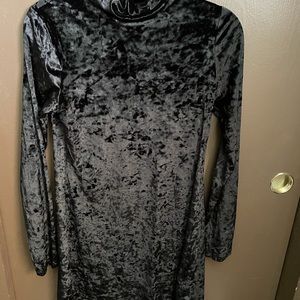 UO Long Sleeve Velvet Dress